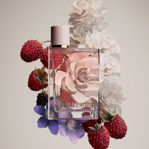 Burberry Her EDP hajuvesipullo – marjojen, kukkien ja myskin makea tuoksu naisille, Aroma Tale