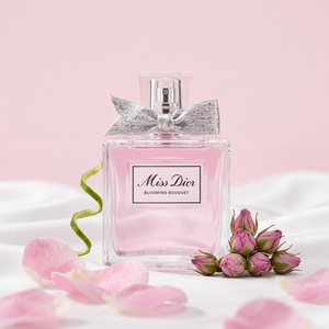 Miss Dior Blooming Bouquet EDT parfüümipudel roosi kroonlehtedega